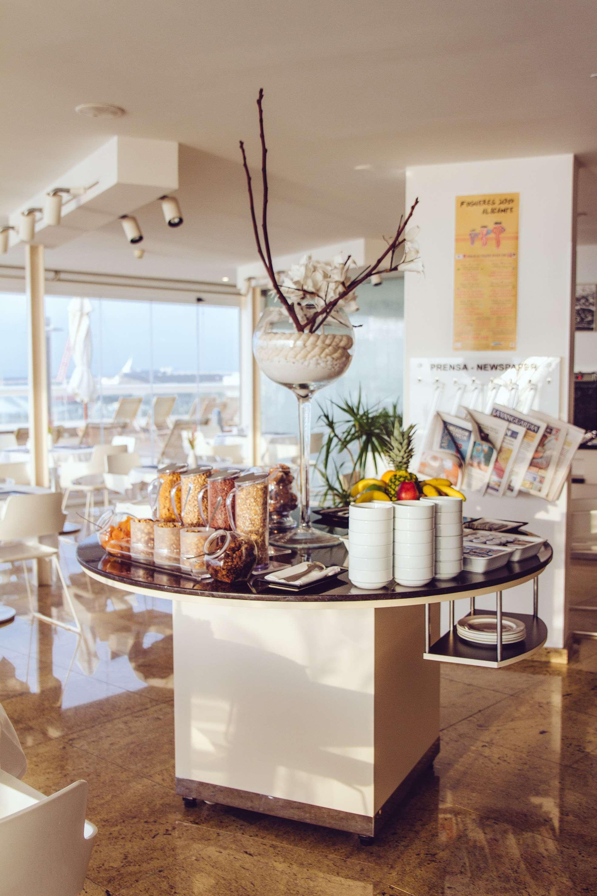 Suites Del Mar By Melia Alicante Esterno foto
