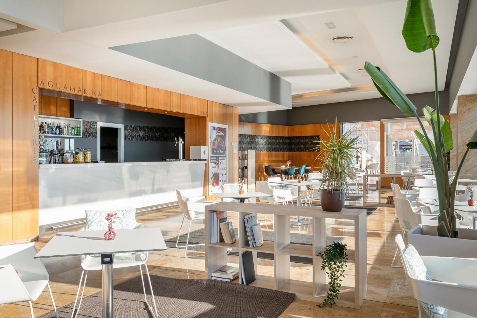 Suites Del Mar By Melia Alicante Esterno foto