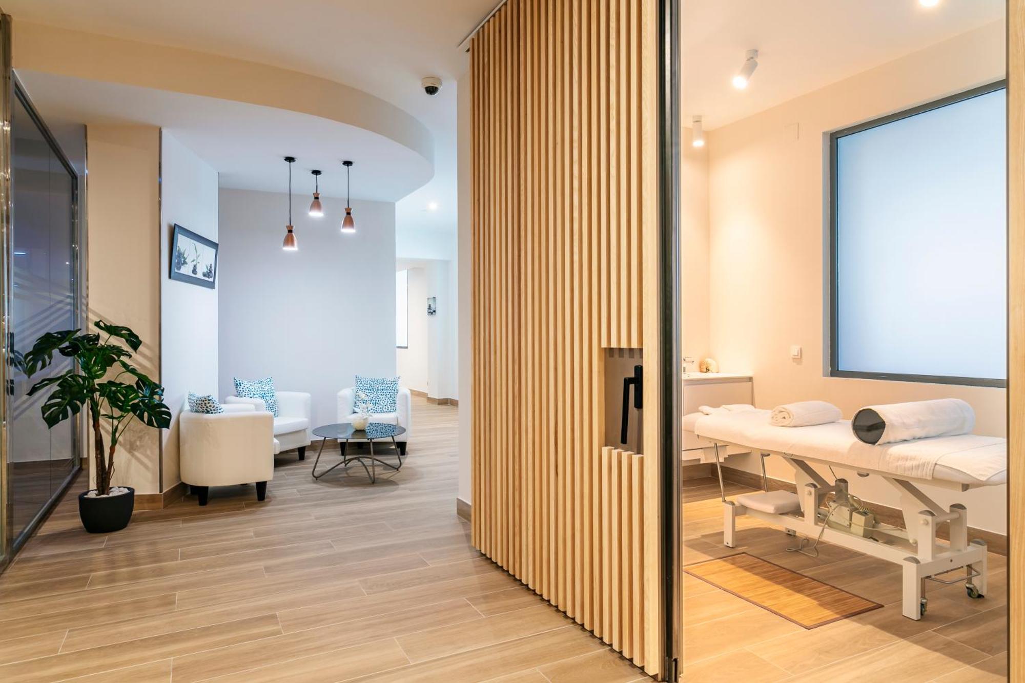 Suites Del Mar By Melia Alicante Esterno foto