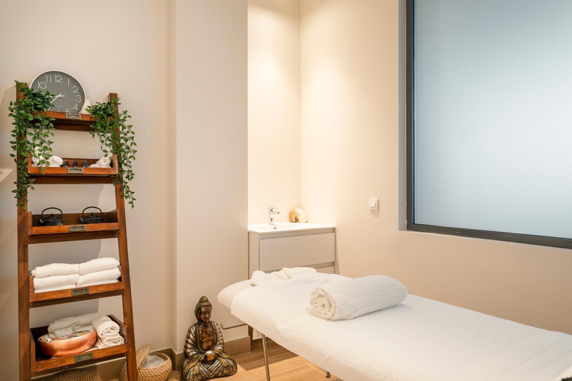 Suites Del Mar By Melia Alicante Esterno foto